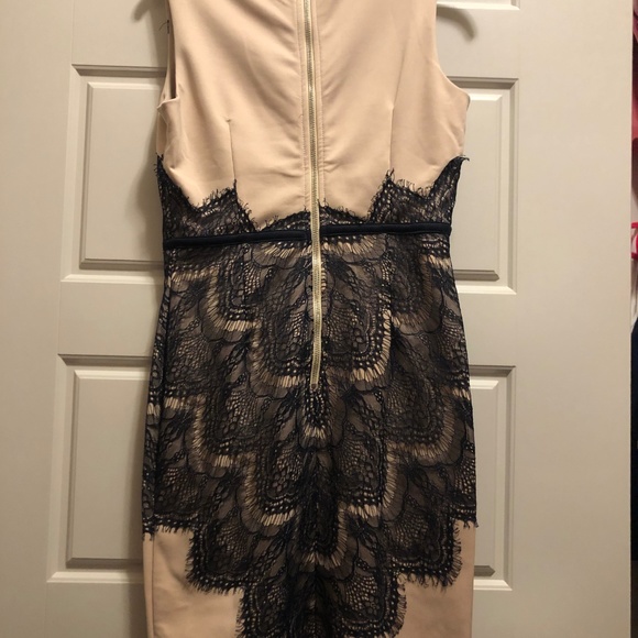 London Lace Dress - Picture 2 of 2